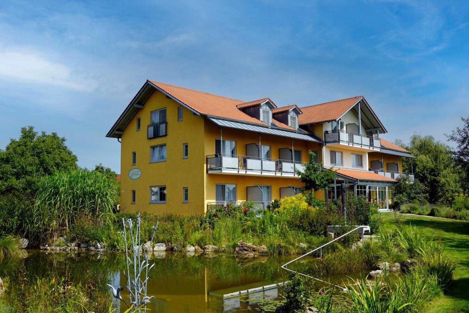 Landhotel Larenzen Kirchham Exterior photo